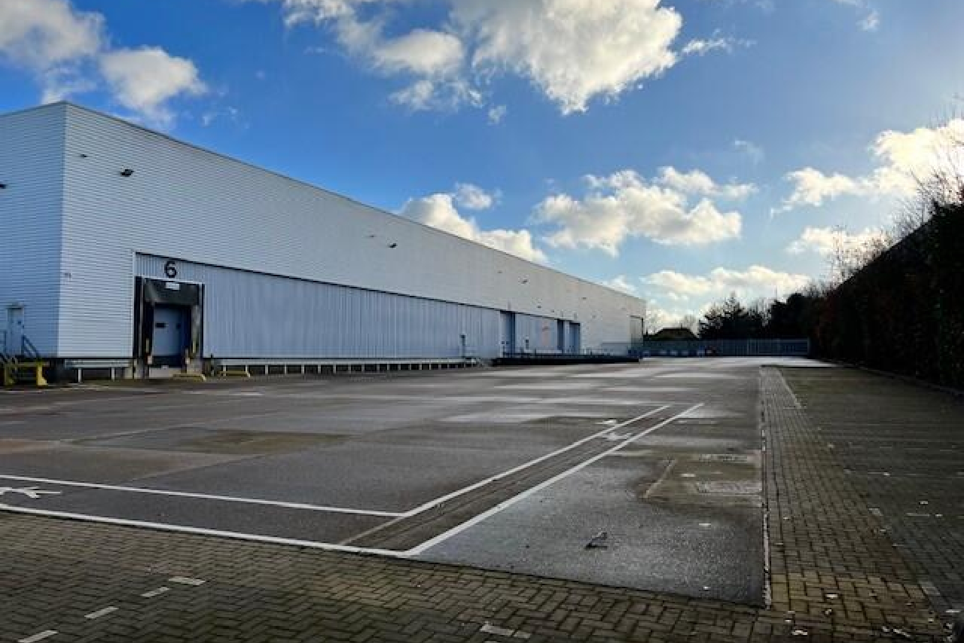 Discovery Antar Feb26 05